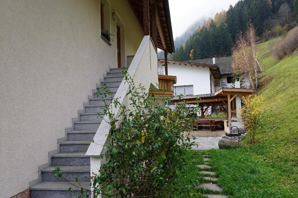 Villa Pretzerhof Campo di Trens Exterior foto